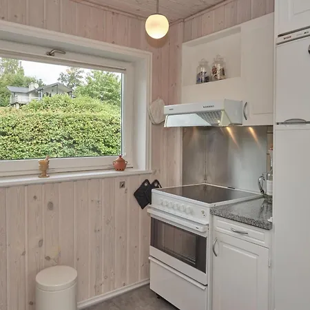 Dom wakacyjny Stunning In With 3 Bedrooms And Internet Ebeltoft