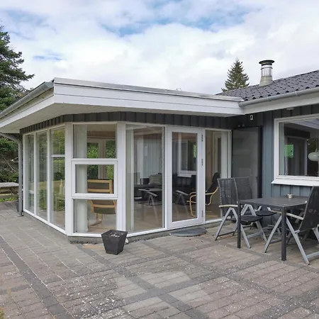 Stunning In With 3 Bedrooms And Internet Holiday home