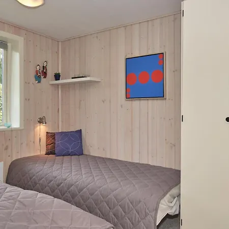 Stunning In With 3 Bedrooms And Internet Holiday home *